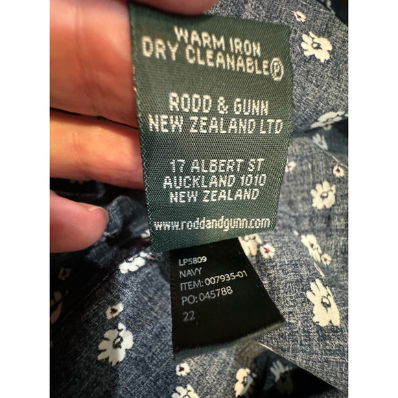 RODD & GUNN $85 Men's Sport Fit Navy Clendon Park Dress Shirt Size S - Picture 7 of 7